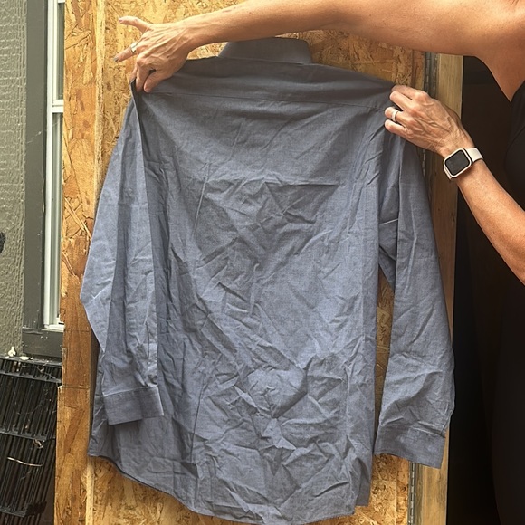 Shirt - Picture 2 of 3